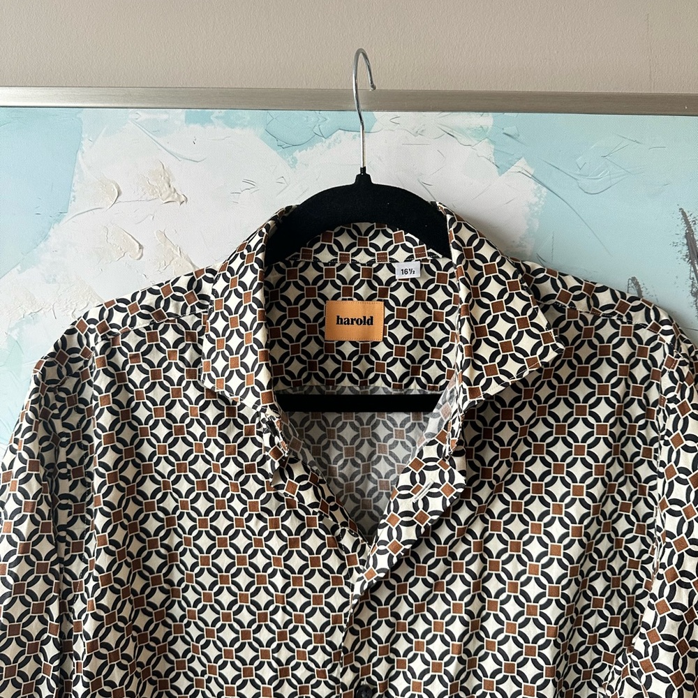 Harold's Men's Casual Shirt - Black, White, and brown Geometric